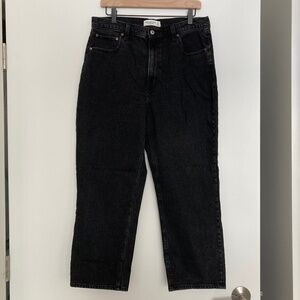 Abercrombie & Fitch Curve Love Ultra High Rise Ankle Straight Jean Black